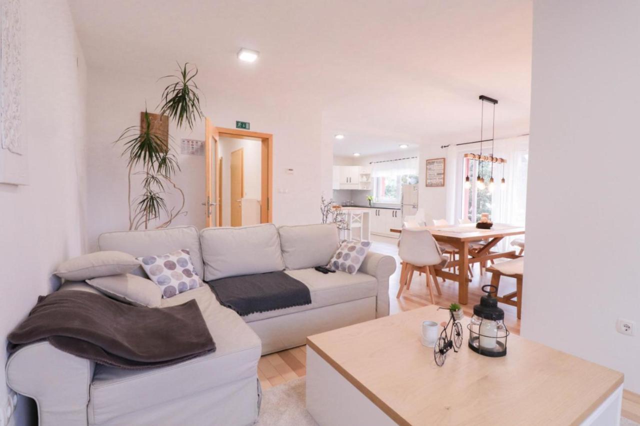 블레드 House Eden With Mountain Views 아파트 외부 사진
